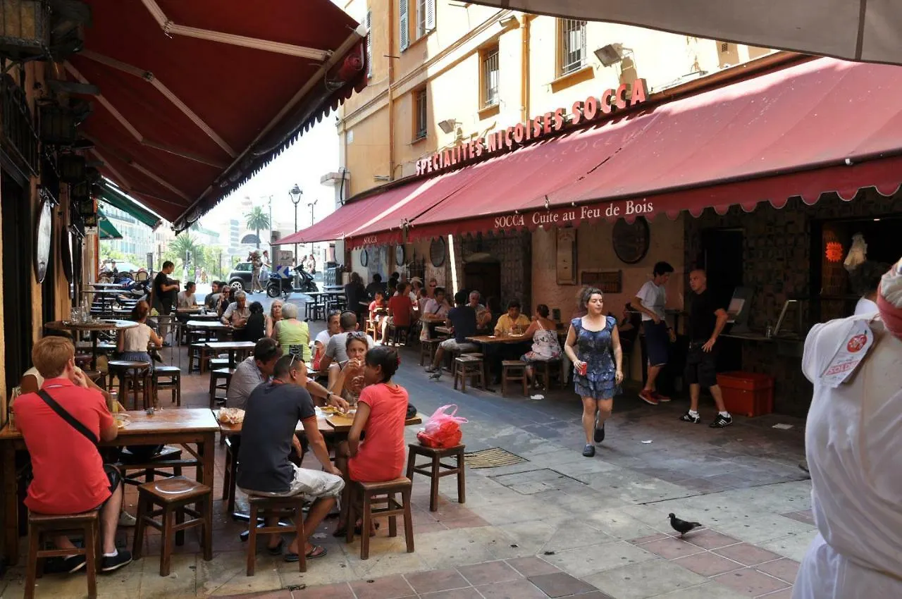 Charmant studio tout proche du port Nizza Appartamento