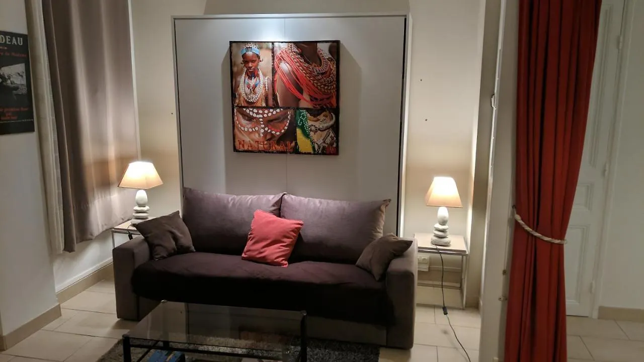 Appartement Charmant studio tout proche du port Nice